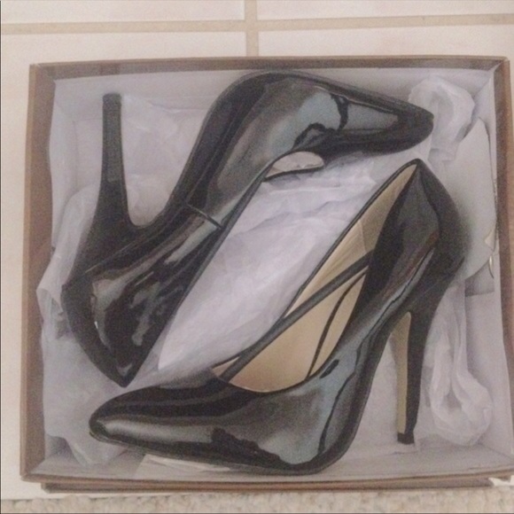NIB Segolene Paris black pumps - Picture 2 of 4